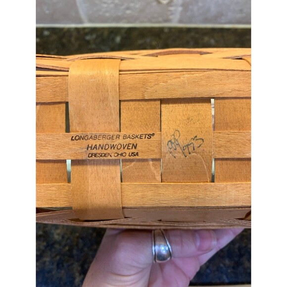 1993 Longaberger Cracker Basket with Clear Liner Insert EUC - Picture 7 of 8
